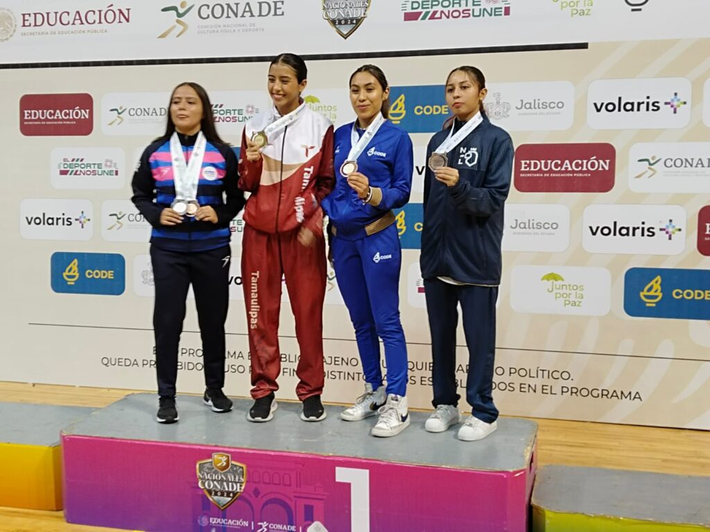 Laura Melisa, karateca de la UAT, es campeona nacional