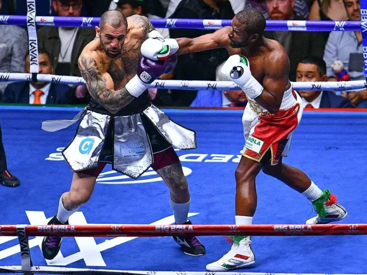 Mayweather Jr. y Gotti III protagonizan pelea en CDMX