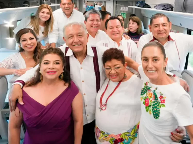 AMLO y Claudia inauguraron tren de larga distancia Tren P’atal, que recorrerá ruta del Tren Maya.