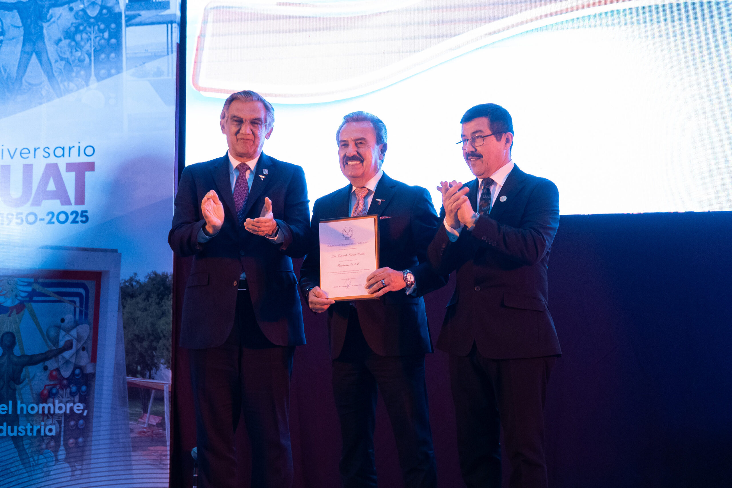 Gobernador y rector presiden lanzamiento de la Fundación UAT