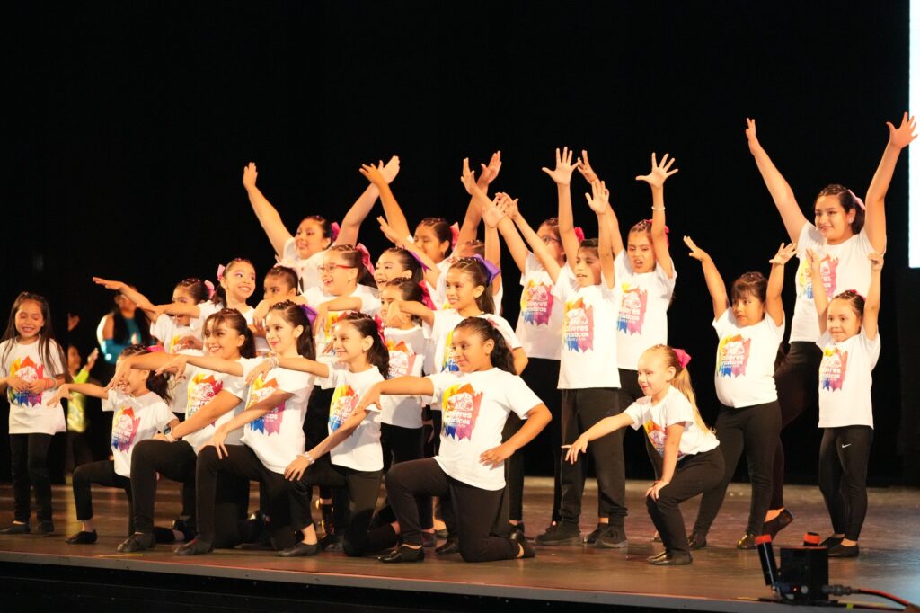 Presenta la UAT su talento artístico en el Día de Internacional de la Danza