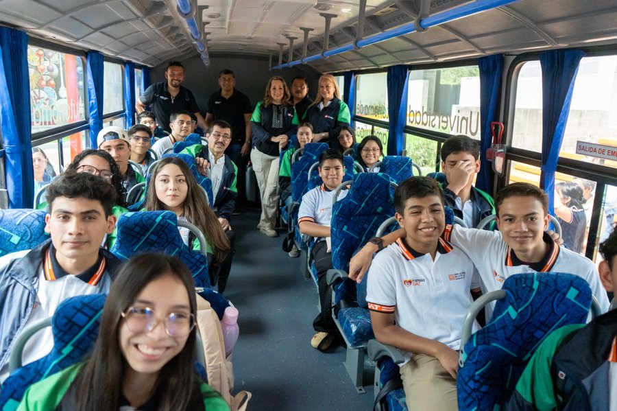 Estudiantes de la UAT inician estancia académica en Canadá