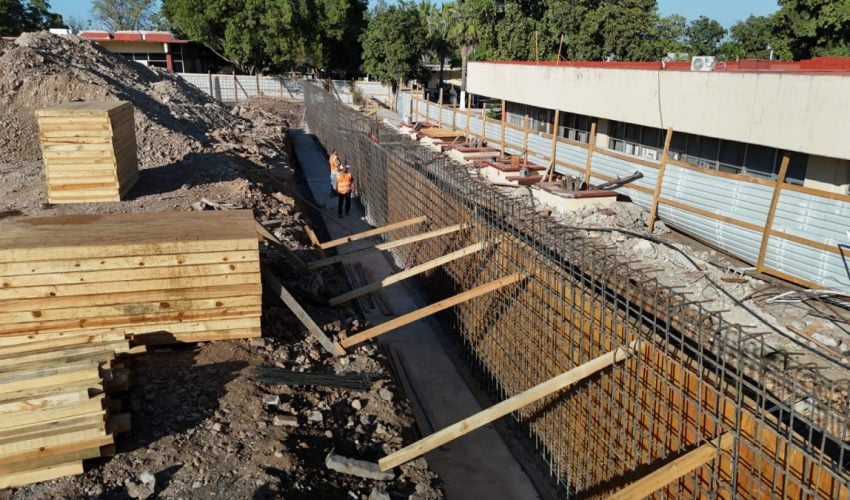 Fortalece Américo infraestructura educativa en escuelas de nivel superior