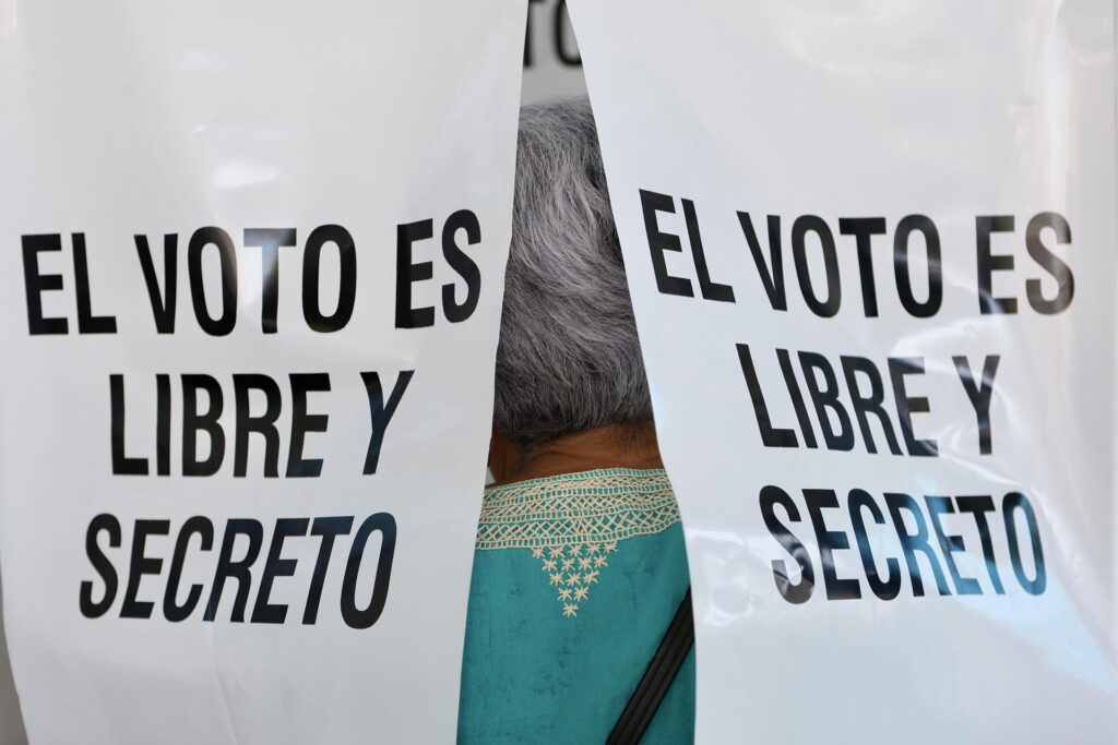 Más de 5 mil mexicanos votarán de forma anticipada en las elecciones judiciales