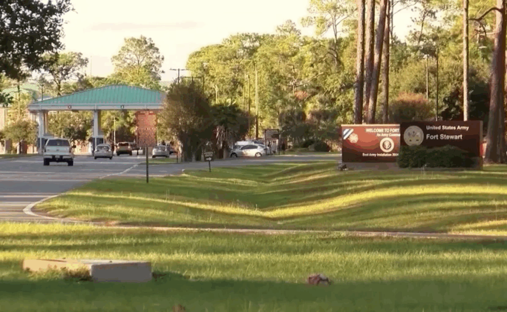Tiroteo en fuerte militar en Georgia deja 5 soldados heridos y un detenido
