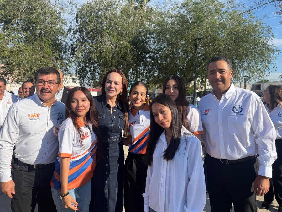 La UAT y gobierno de Nuevo Laredo entregan obras a universitarios
