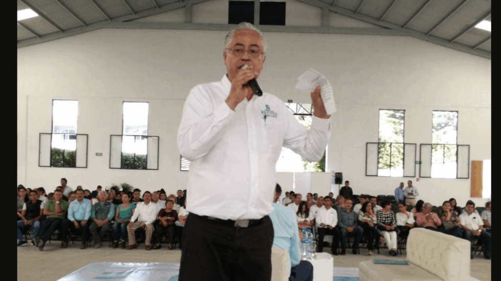 Detienen a Alejandro Vera Jiménez, exrector de la UAEM