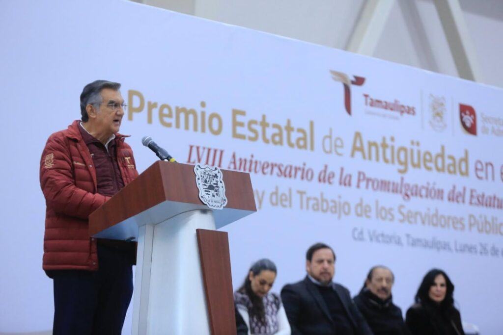 Aumento salarial y pensiones seguras garantiza Américo a las y los trabajadores del Estado