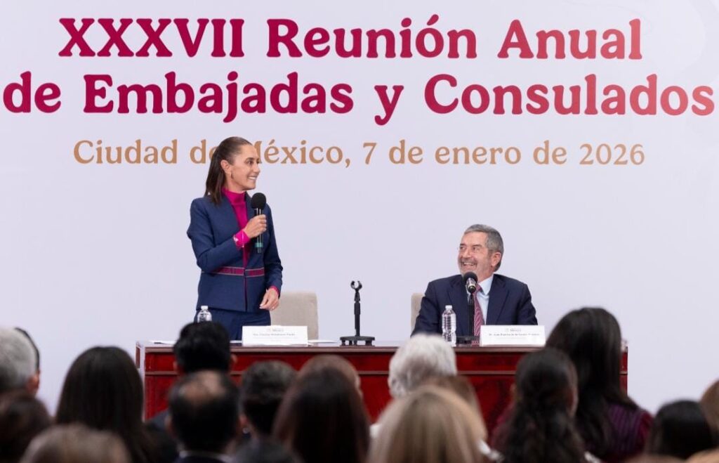 Sheinbaum llama a embajadas y consulados a fortalecer presencia de México en el exterior