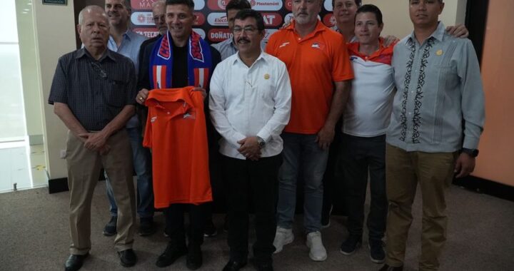 Presentan a Gabriel “El místico” Pereyra como nuevo D. T. del Correcaminos
